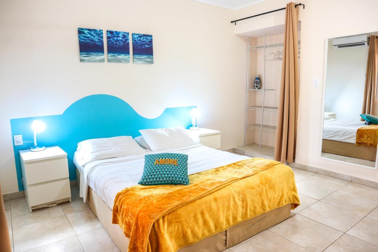 Aqua Viva Suites 克拉伦代克 外观 照片