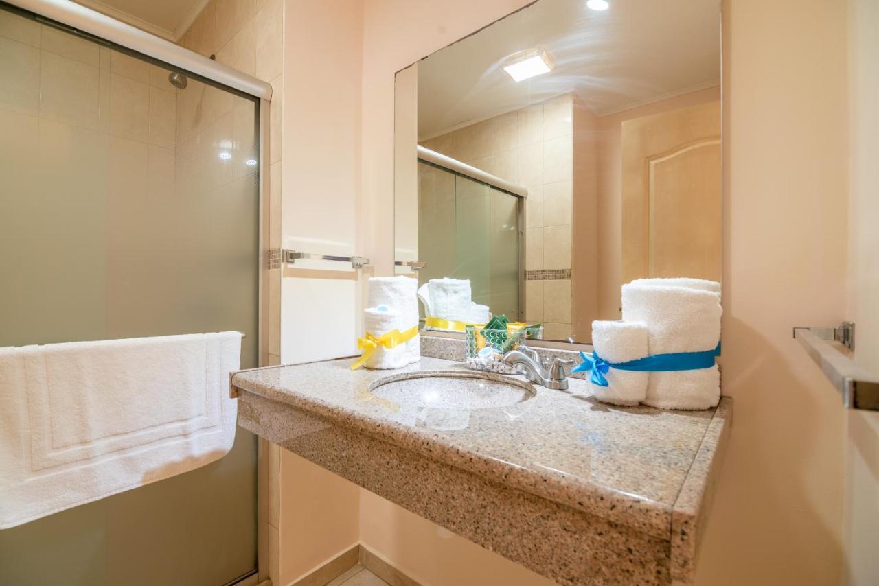 Aqua Viva Suites 克拉伦代克 外观 照片