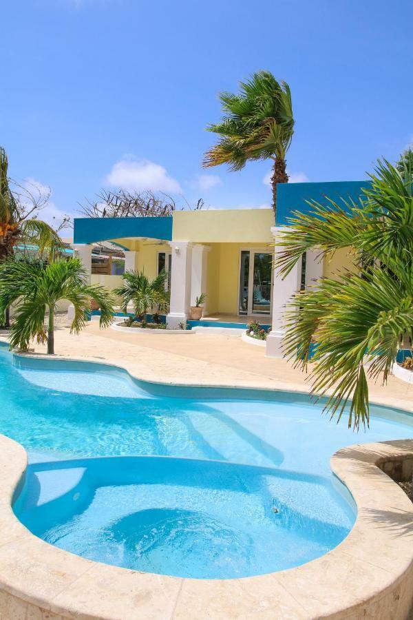 Aqua Viva Suites 克拉伦代克 外观 照片
